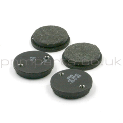 4 PISTON REAR CALIPER - HANDBRAKE PAD SET