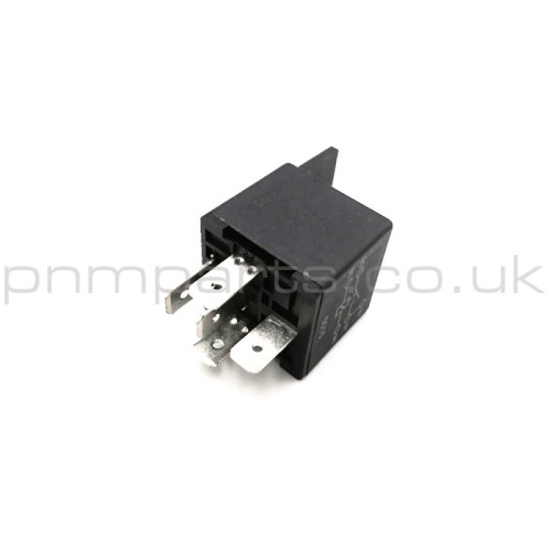 ESPRIT '93-04 RADIATOR FANS RELAY (POWER)